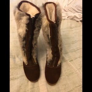 Vintage Yodelers Zip Boots. Size 8.5